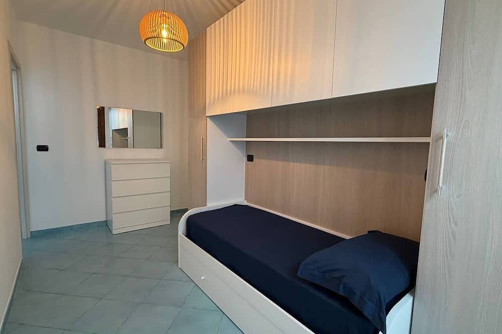 Entire apartment, The Little Blue House in Palinuro, Cilento