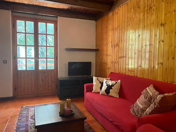 Appartamento per 3 persone, con giardino e panorama, adatto a famiglie con bambini a Subiaco