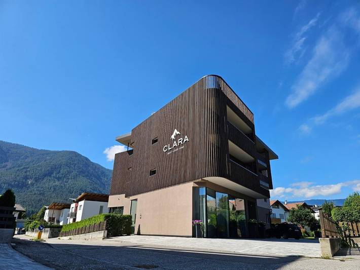 Hotel voor 4 personen, with sauna and tuin as well as uitzicht in Bruneck