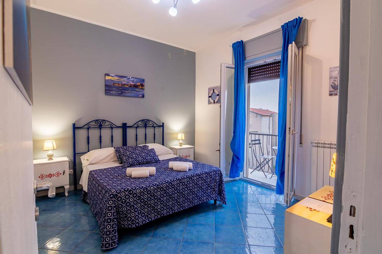 Double Room with Private Bathroom in Cefalù, Cefalù (Comune)