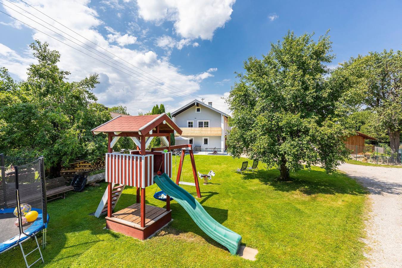 Ganze Wohnung, "Ferienhaus Waldherr - Fewo für 2 Pers." mit privater Terrasse, Gemeinschaftsgarten und Wlan in Waging am See, Rupertiwinkel