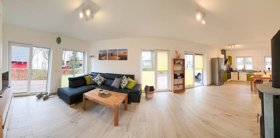 Ferienhaus für 4 Personen, mit Terrasse und Garten sowie Seeblick in Göhren-Lebbin - 2