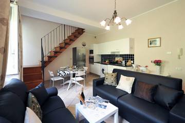 Vacation Rental for 4 Guests in Comune di Carlazzo, Lago di Lugano (Italy), Picture 2