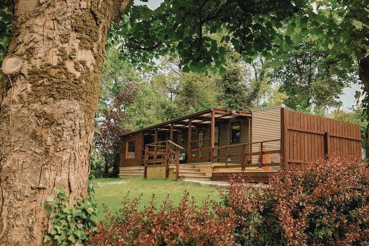 Casetta di legno per 3 persone, con balcone e giardino - 1