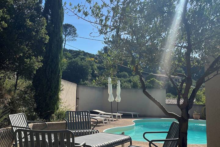 Gîte pour 4 personnes, avec Jardin