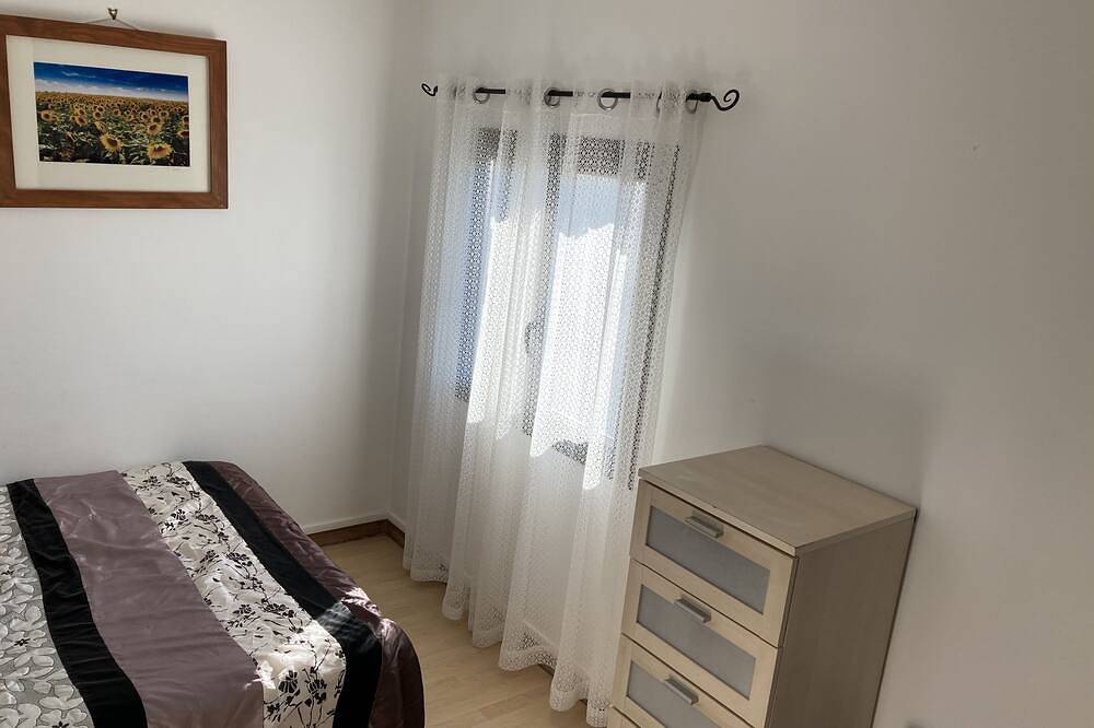 2 bedroom house with garden and direct access to the beach in Poggio-Mezzana, Corte region
