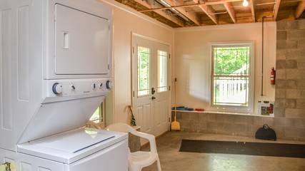 Cabin for 7 Guests in Seneca Lake, Yates County, Picture 1