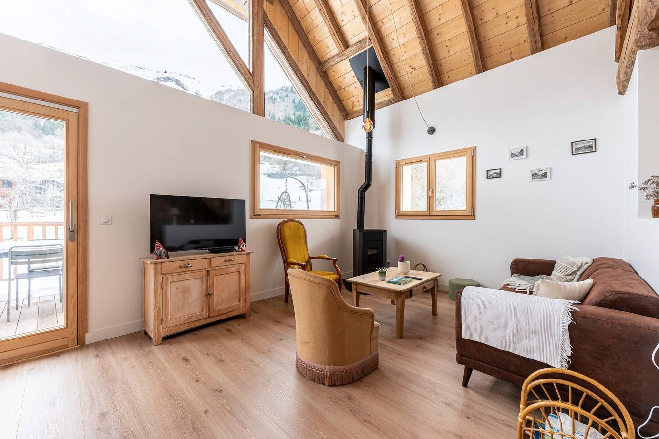 Maison de vacances 'La Grange De Fernande - 8 Personnes' avec vue sur les montagnes et Wi-Fi in Jarsy, Région de Chambéry
