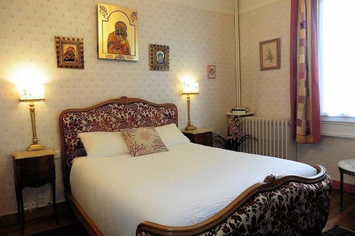 Location de vacances pour 9 personnes, avec jardin à Saints - 2