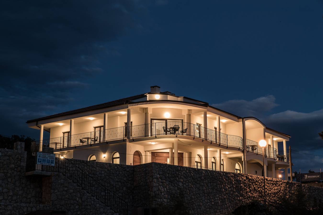 Habitación con balcón y vista al mar Selce, Crikvenica S-12272-b in Selce, Condado Litoral-Serrano