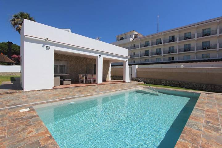 Casa Tempus fugit - Modernisiertes Ferienhaus mit privatem Pool nur 5 Gehminuten vom Strand in Cala del Puntalejo (Conil de la Frontera), Conil de la Frontera
