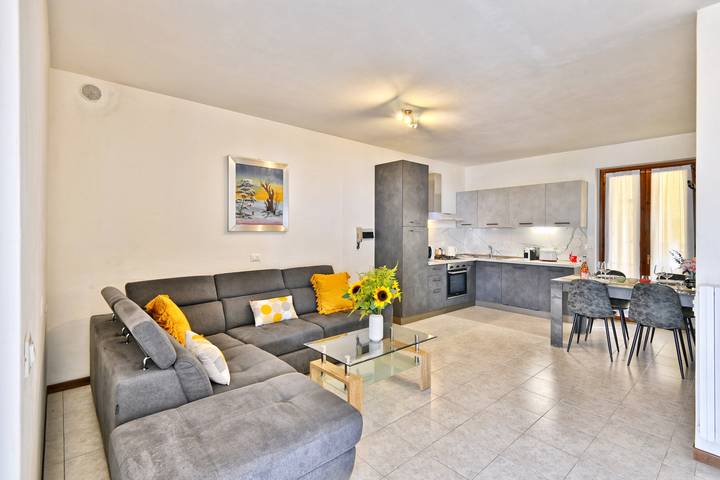 Ferienwohnung für 4 Personen, mit Seeblick und Terrasse, mit Haustier in Tignale - 2