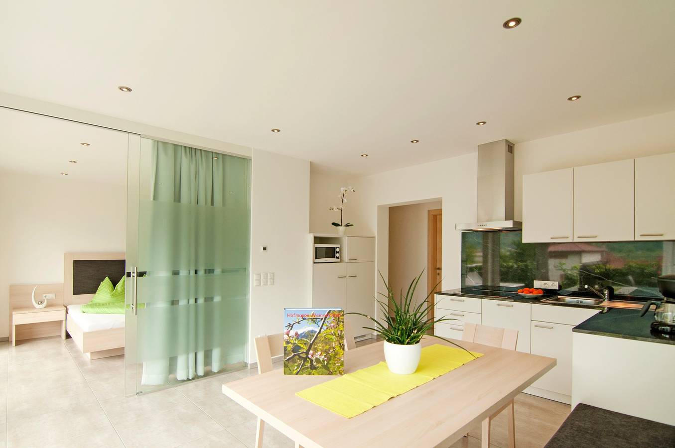 Entire apartment, Apartment "Weinreichhof Hasenöhrl" with Mountain View, Private Terrace & Wi-Fi in Kastelbell, Kastelbell-Tschars