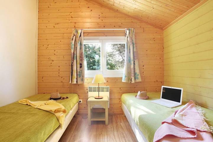 Chalet in Provence mit Pinienruhe in Carnoux-en-Provence, Mittelmeerküste (Frankreich)