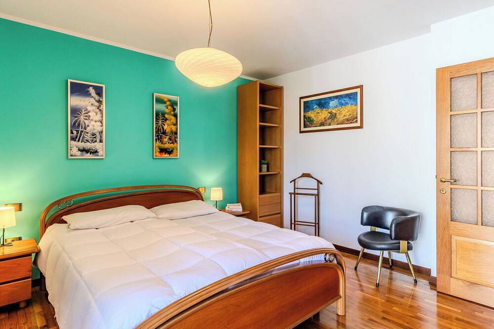 Ganze Wohnung, Gemütliche Wohnung für 5 Gäste mit  W-Lan, Tv, Balkon und Haustiere erlaubt in Novate Mezzola (Dorf), Novate Mezzola