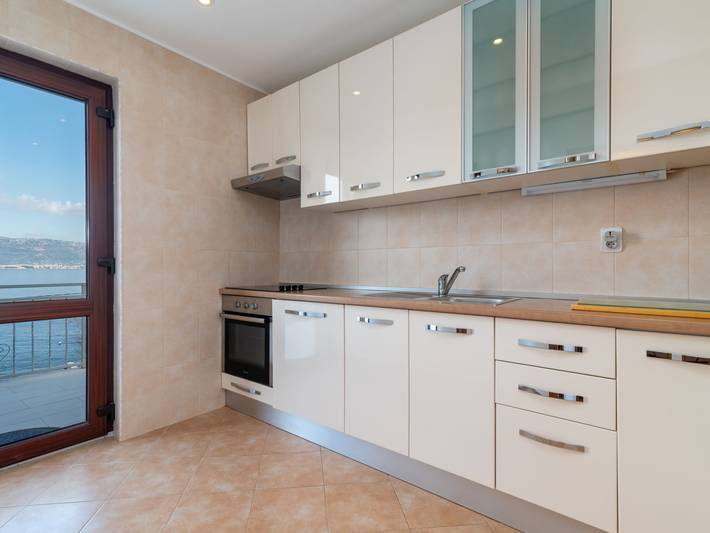 Ferienhaus für 10 Personen, mit Garten und Terrasse auf Ciovo - 3