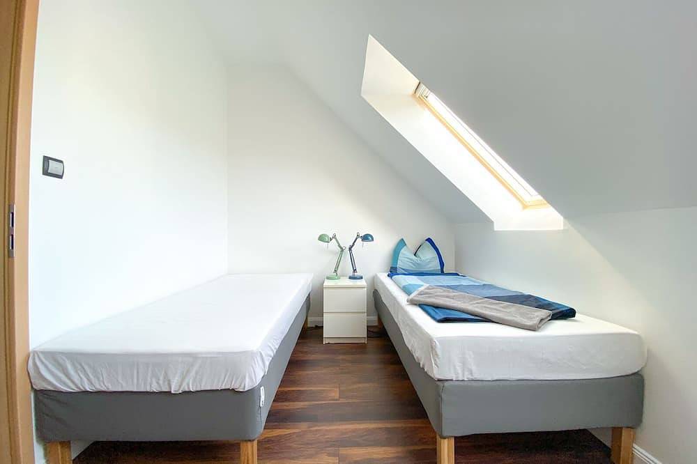 Entire apartment, 2 bedroom/2 bathroom duplex close to Opera/Andrassy bld in Budapest, Central Hungary