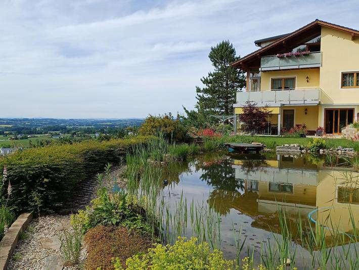 Ferienwohnung für 2 Personen, mit Terrasse und Garten in Schlierbach