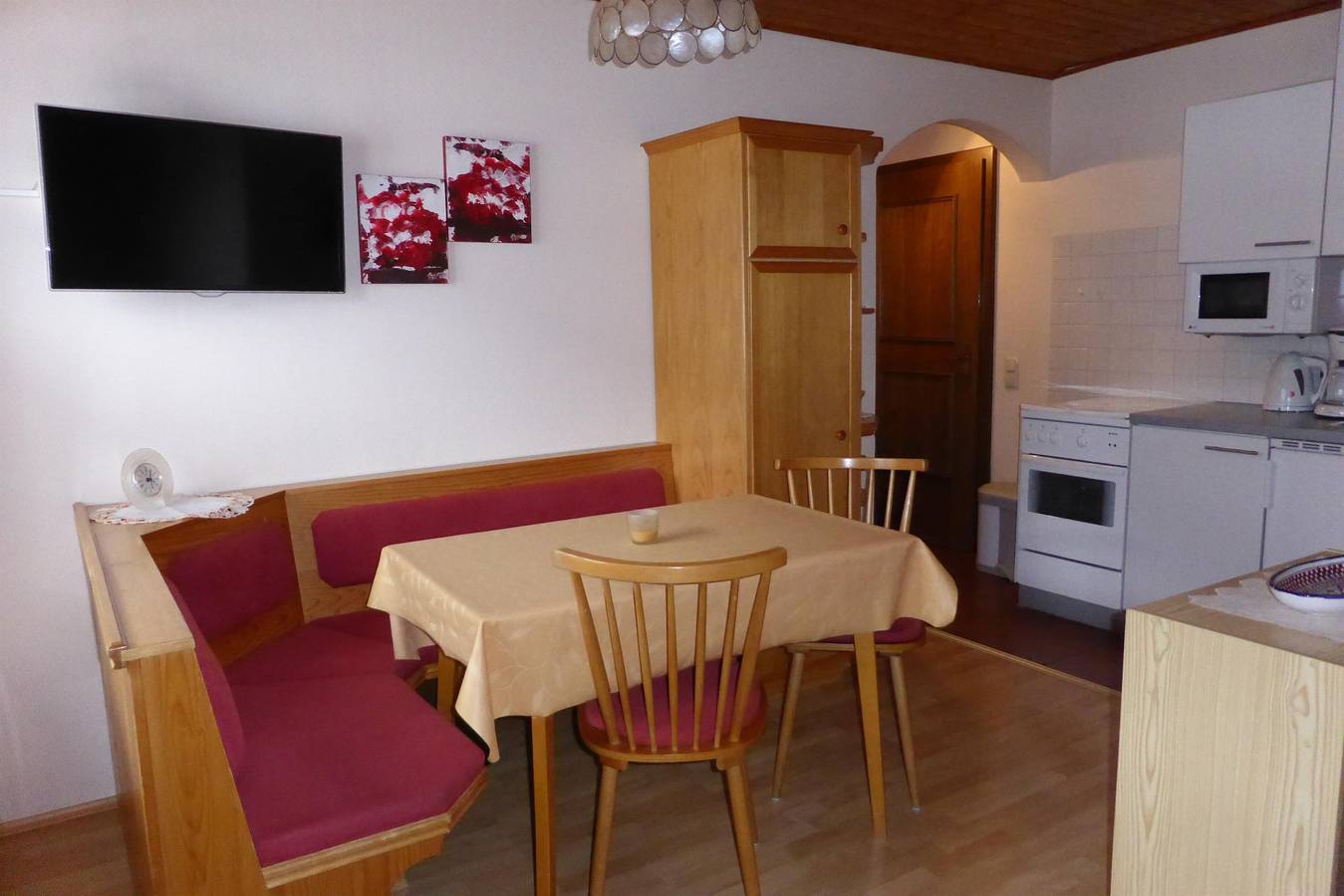 Ganze Ferienwohnung, Haus Anita in Wald am Arlberg, Dalaas