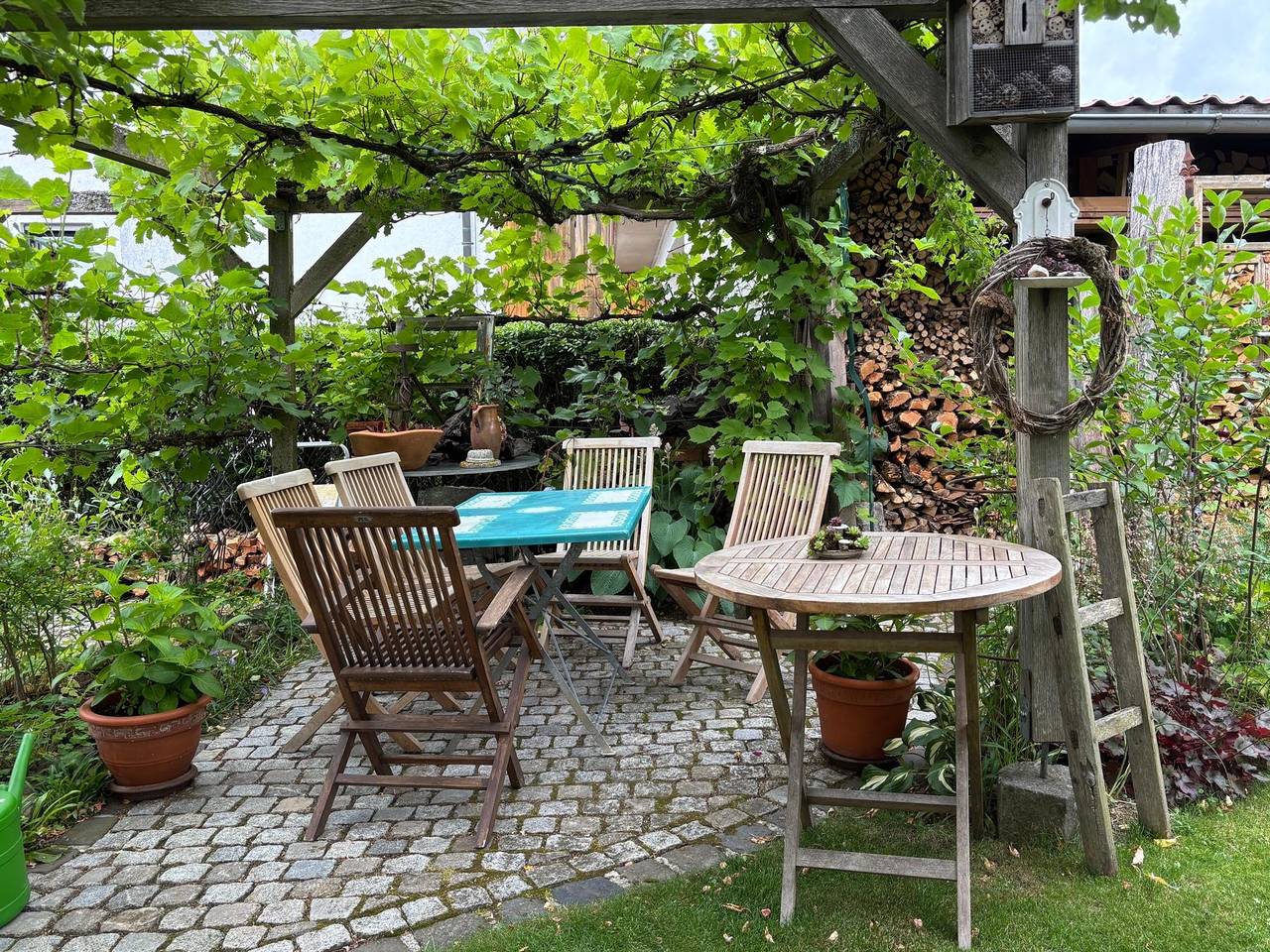 Ferienwohnung „Grüne Oase“ - Ferienwohnung 86 m² mit Balkon in Bischofsheim an der Rhön, Rhön-Bayern