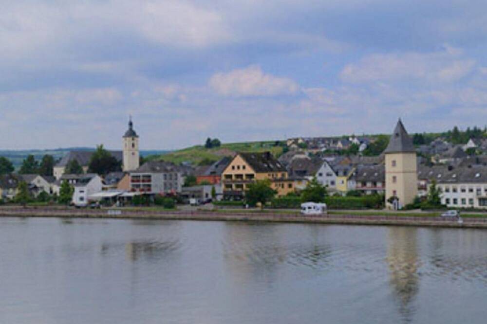 Doppelzimmer mit Du/Wc - Weingut-Gästehaus R. Schroeder in Mehring, Moseleifel