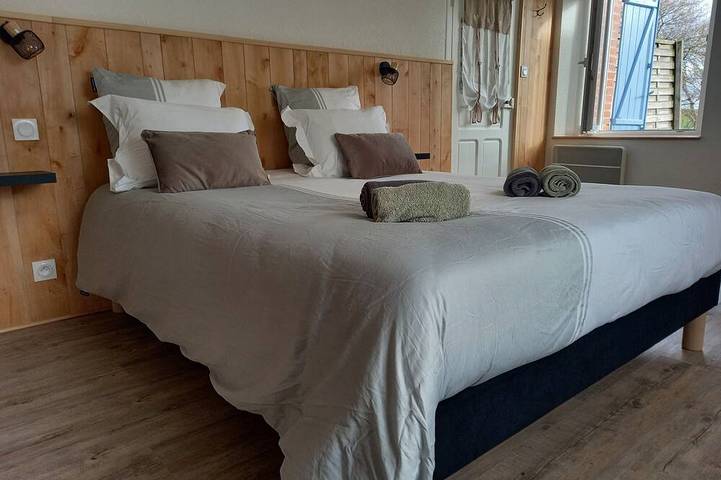 Location de vacances pour 4 personnes, avec terrasse et jardin à Courtils - 3