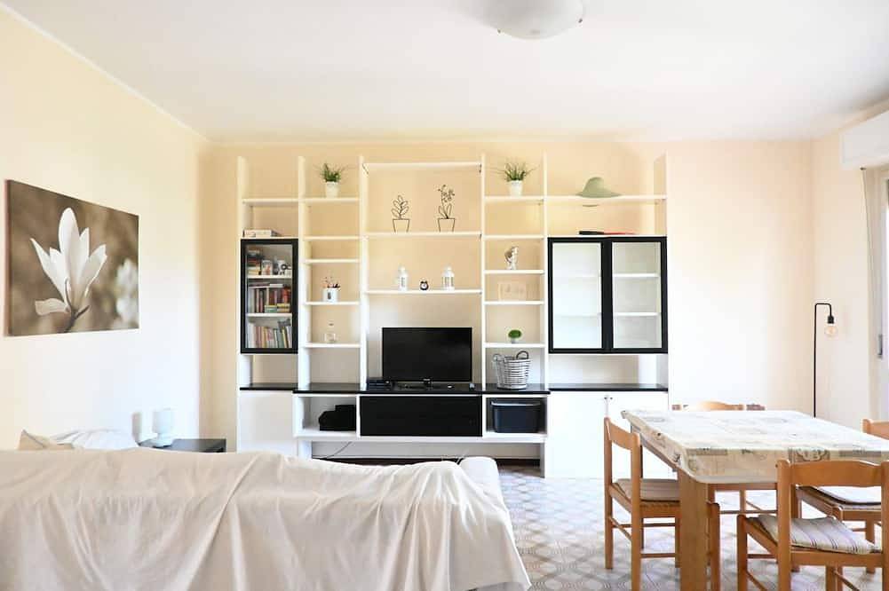 Apartamento entero, P072 – Porto Recanati, comfortable three-room apartment just steps from the sea in Scossicci, Costa Adriatica Marcas