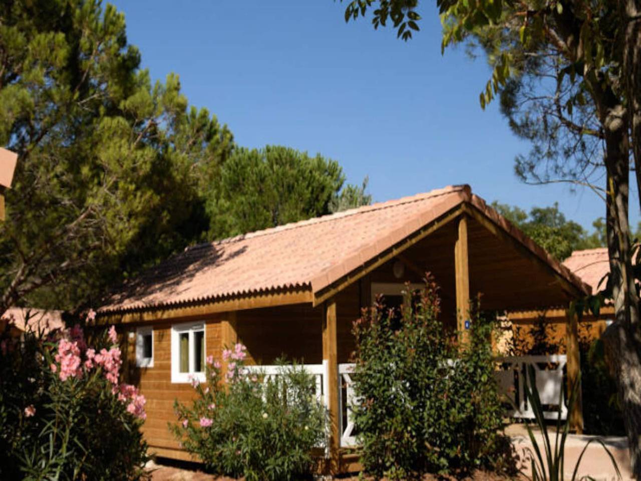 Apartamento entero, Chalet 4 habitaciones 7/8 personas in Carnoux-en-Provence, Marsella region