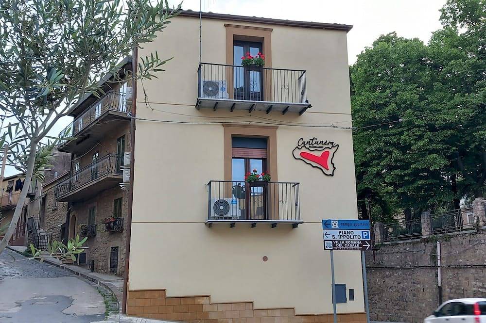 Double room in Piazza Armerina with reserved parking space in Piazza Armerina, Enna Provinz