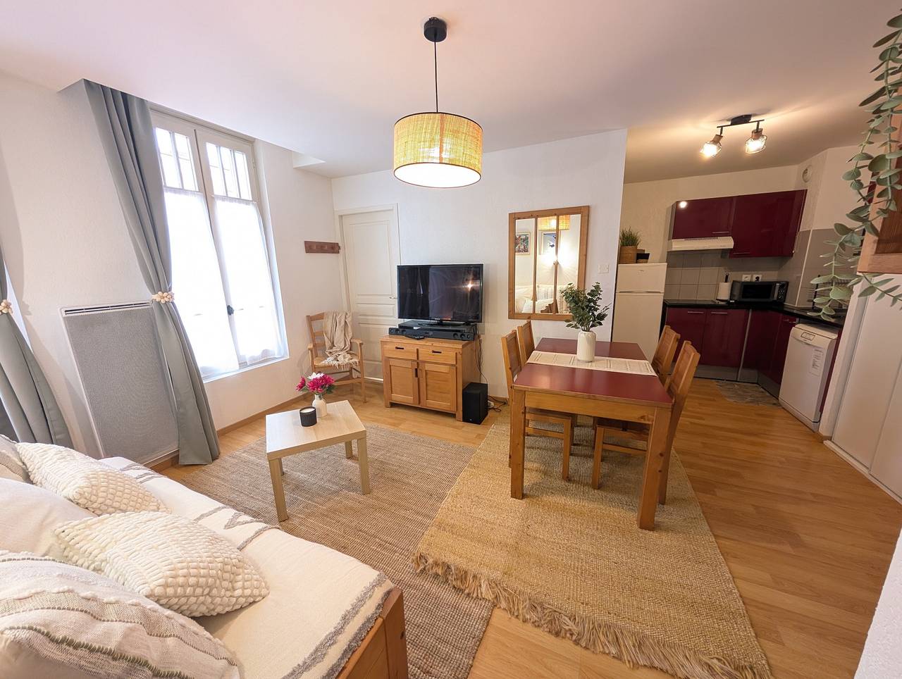 Appartement entier, Appartement « Cocon Luchon » centre Bagnères de Luchon in Luchon-Superbagnères, Bagnères-de-Luchon