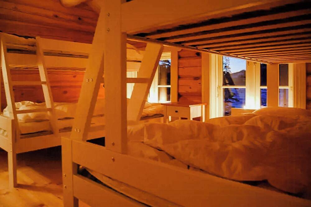Handgefertigtes Blockhaus am See in Vemdalen in Vemdalen, Jämtland