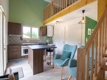 Gîte pour 2 personnes, avec jardin à Cénac-et-Saint-Julien