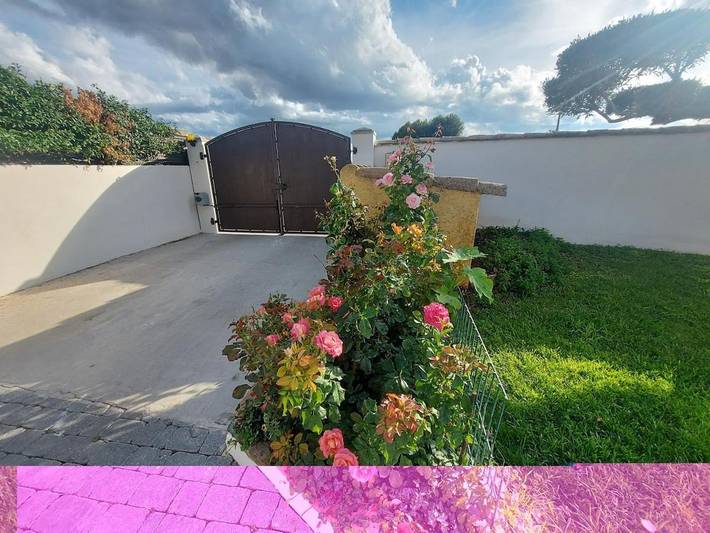 Gîte pour 4 personnes, avec Terrasse et Jardin ainsi que Piscine et Vue à Valergues - 4