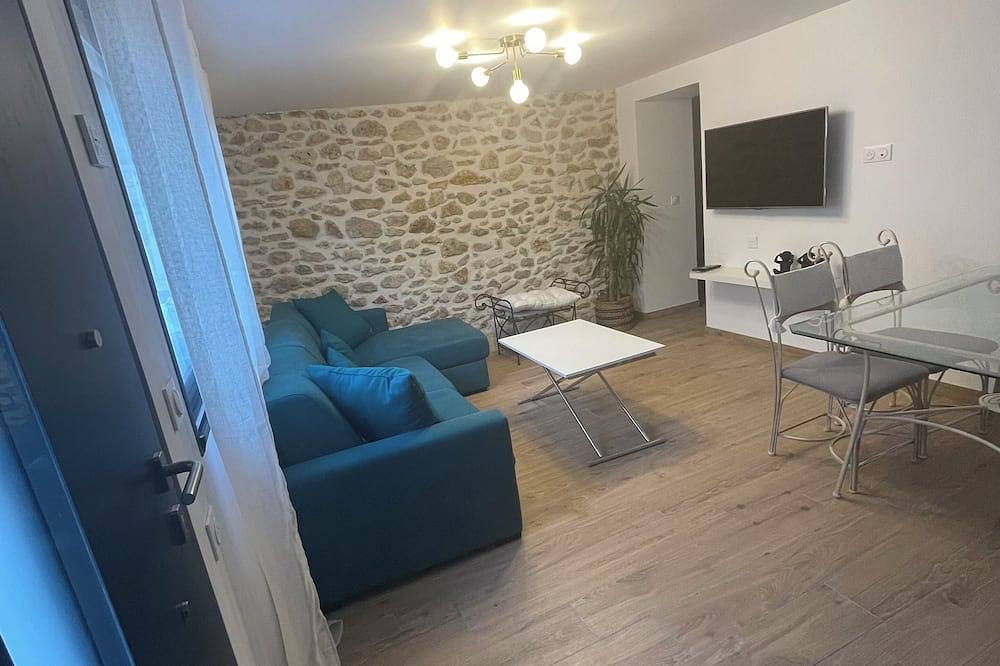 Appartement entier, Appartement en bord de Seine in Le Coudray-Montceaux, Essonne