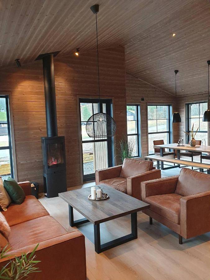 Fjellhytte for 26 personer, med Terrasse og Utsikt i Stryn 