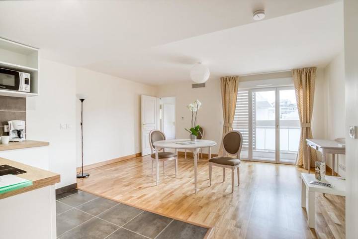 Appart’hôtel pour 2 personnes, avec balcon, animaux acceptés