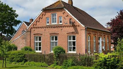 Ferienhaus für 6 Personen, mit Garten und Sauna in Loquard