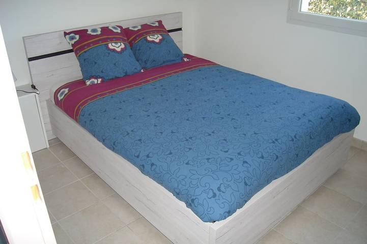 Drome Provençale-dépendance de 40m2 ,. Tout Confort. Jacuzzi 4 Places Clim in La Baume-de-Transit, Nyons und Umgebung