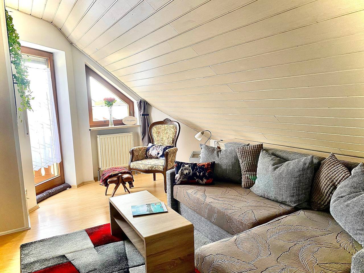 Ganze Wohnung, Ferienwohnung 'Bassd scho' mit Garten, Balkon, Wlan. Urlaub mit Hund  in Ebensfeld, Oberes Maintal - Coburger Land