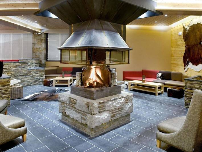 Hôtel pour 3 personnes, avec jacuzzi ainsi que jardin et sauna