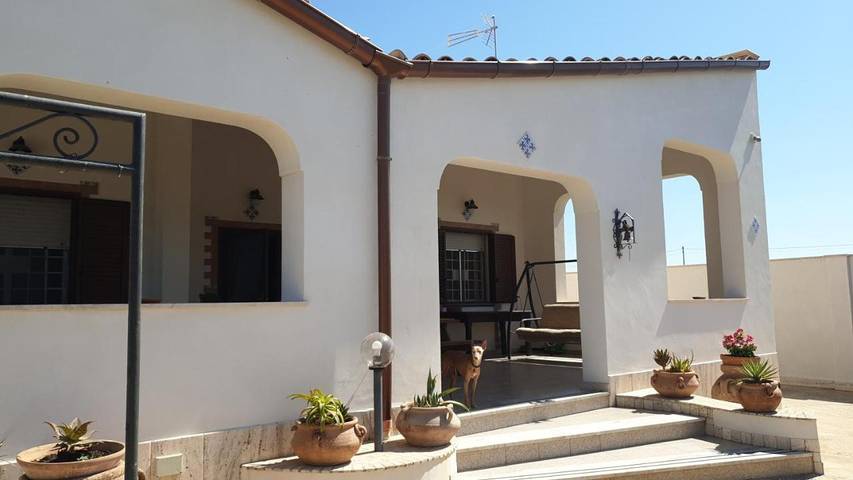 Location de vacances pour 4 personnes, avec jardin, adapté aux familles à Tre Fontane - 4