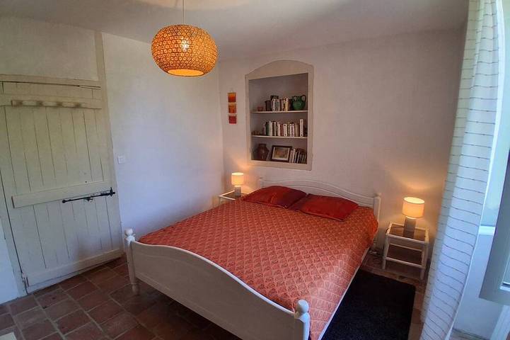 Maison familiale tout confort à Vallon Pont d'Arc, dans quartier calme. in Vallon-Pont-d'Arc, Gorges de l’Ardèche