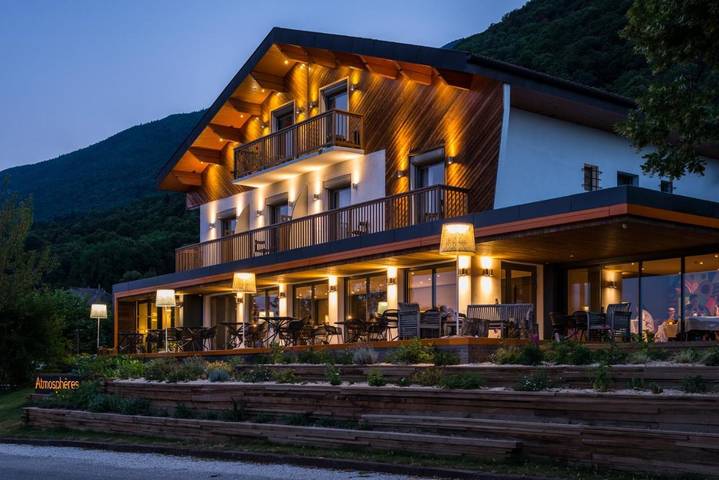 Hôtel pour 2 personnes, avec Balcon et Terrasse ainsi que Jardin et Vue sur le lac