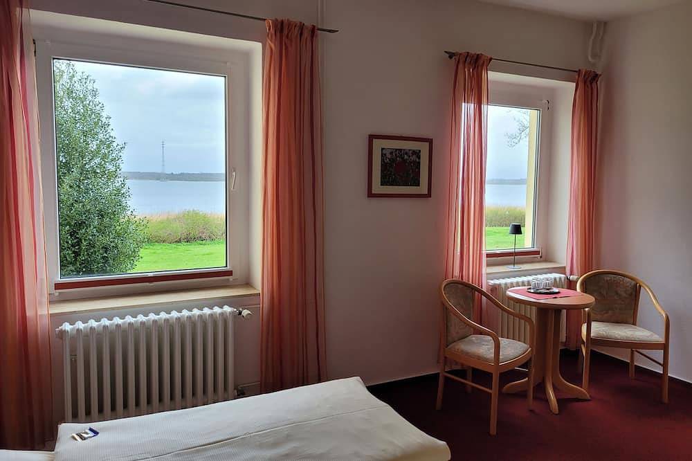 Doppelzimmer 12 Seeblick - Gästehaus Niederhof - nur 50 Meter bis zum in Sundhagen, Stralsund Umland