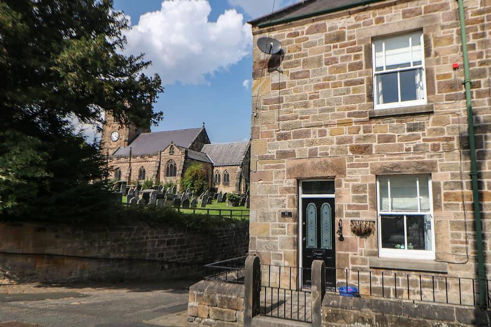 Log Cabin for 5 People in Matlock, Derbyshire