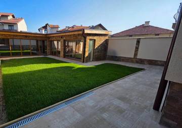 Gîte pour 18 personnes, avec jardin ainsi que vue et sauna dans Bansko