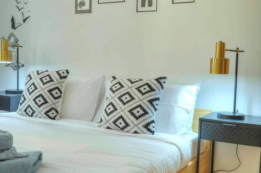 Geheel appartement, Spacious apartment, large yard, near beach Pmic1 in Sliema, Malta