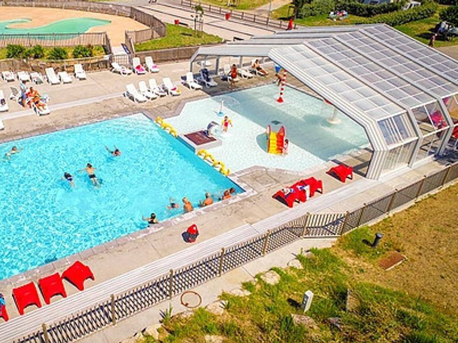 Flower Camping Les Paludiers - Mobilhome 6 personas - 35 m² Comfort Mobile Home (3 habitaciones + terraza semicubierta + Tv + Bt + Aire acondicionado) in Batz-sur-Mer, Côte de Jade