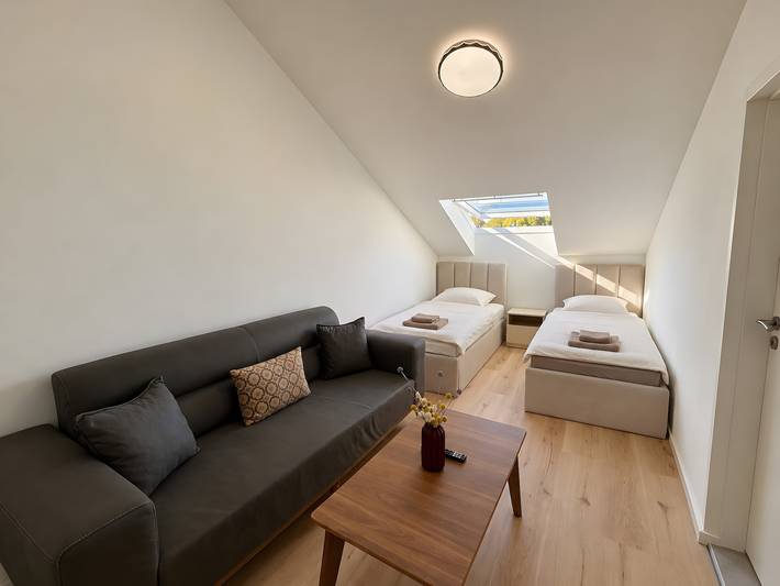 Entire apartment, Apartment 'Nr. 2' with Wi-Fi in Jettingen-Scheppach, Bavarian Swabia