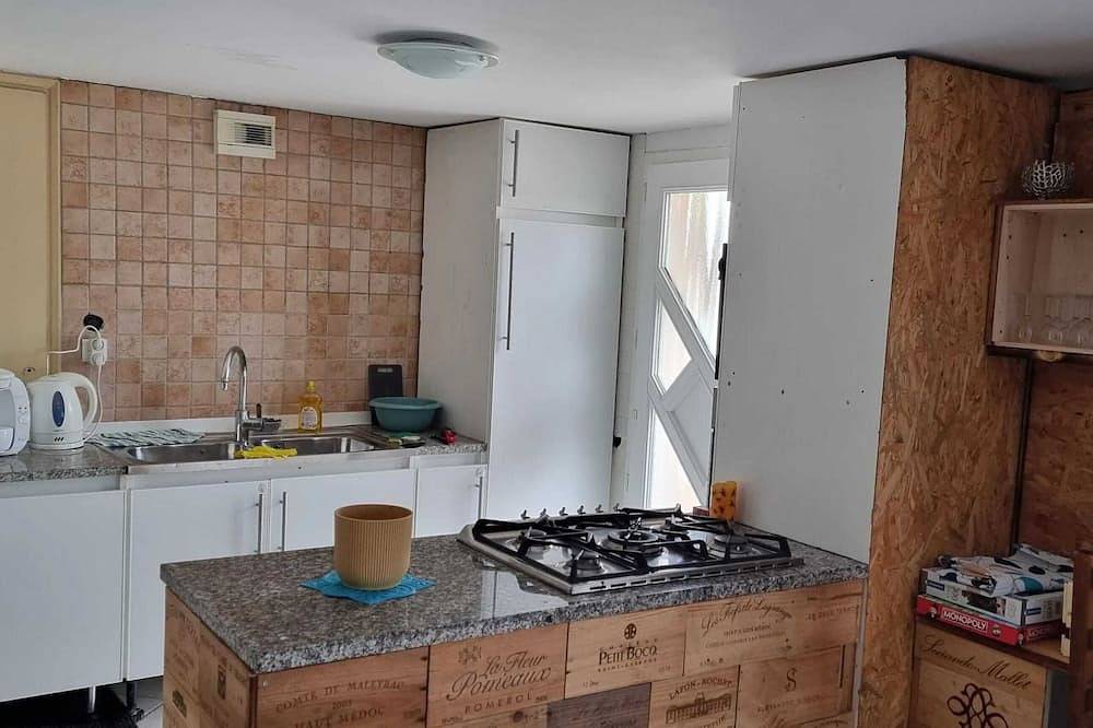 Entire apartment, Homerez - Apartment in Saint-Point-Lac in Mouthe-Lac et Mont d’Or, Doubs